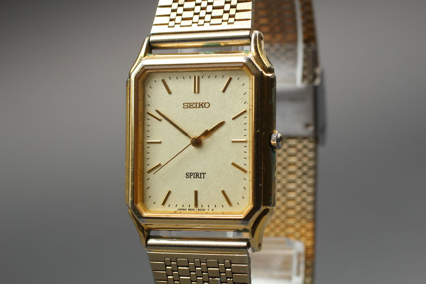 Vtg.1993 [N MINT] SEIKO SPIRIT 5E31-5B60 Tank 26mm Gold Quartz Men's Watch JAPAN