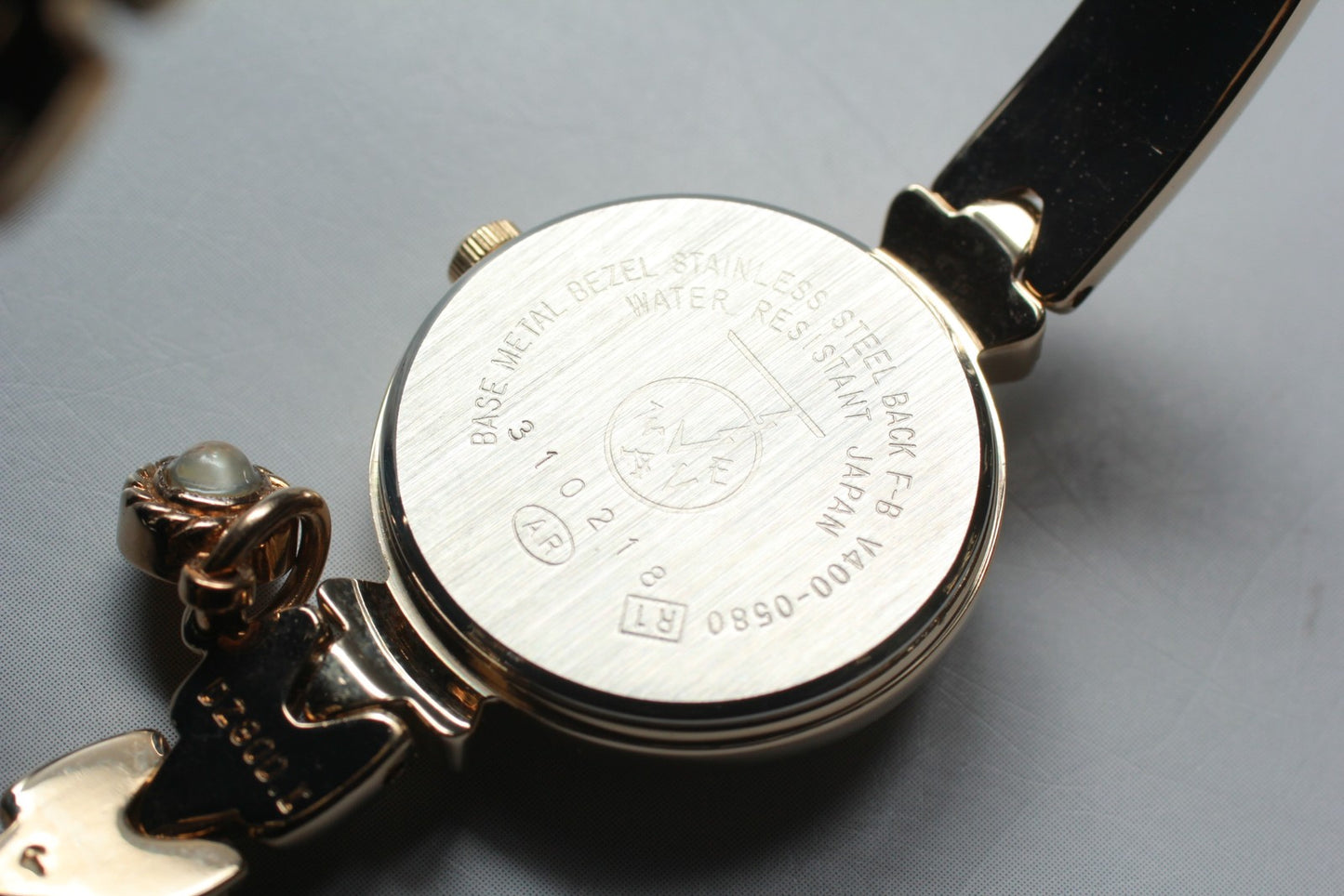 Special Order [N MINT] SEIKO V400-0580 Bracelet Quartz Ladies Watch From JAPAN