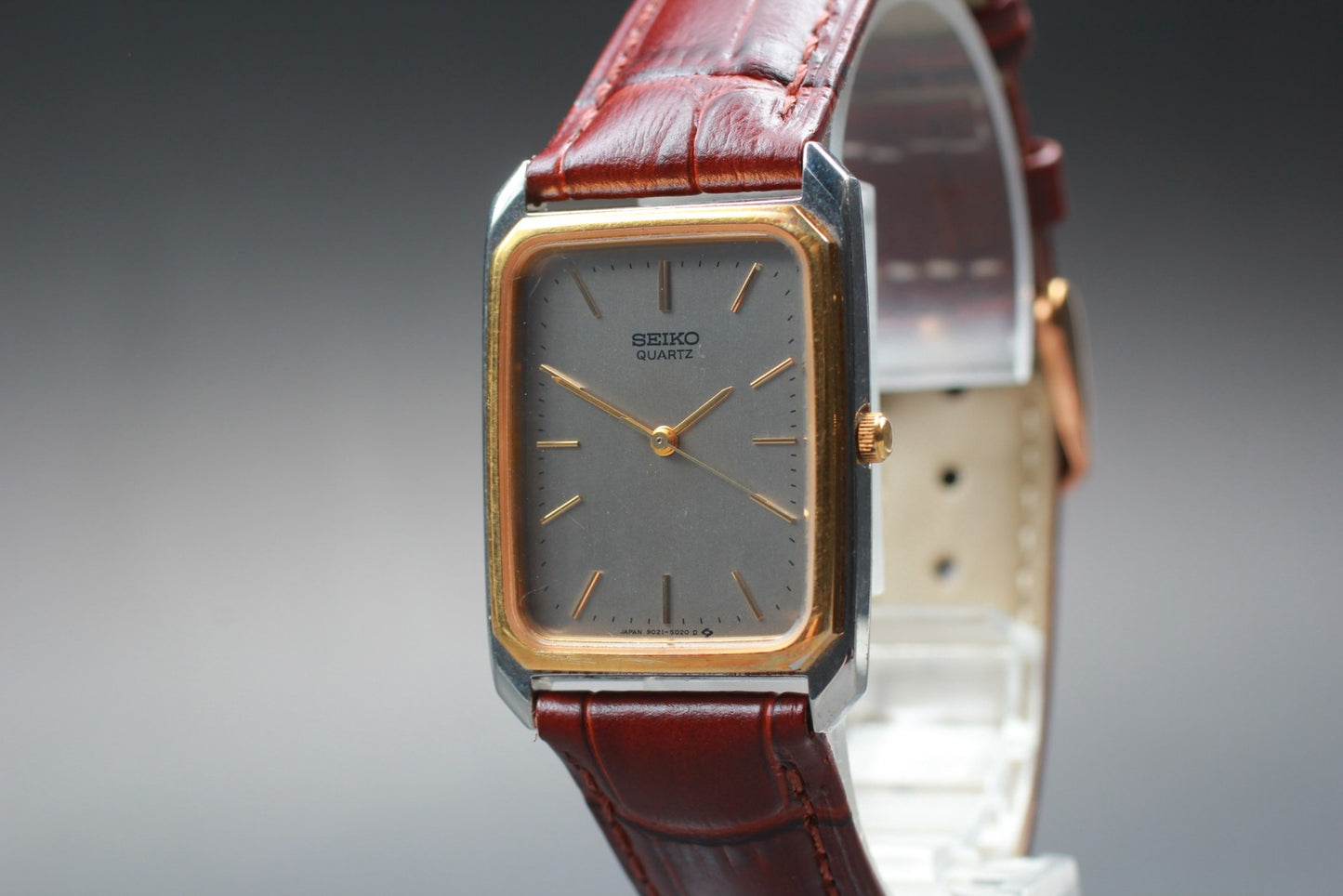 Vtg.1983 [N MINT] SEIKO Chariot 9021-5010 Tank 25mm Quartz Men's Watch JAPAN