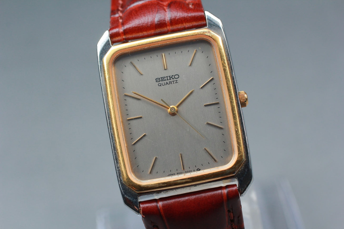 Vtg.1983 [N MINT] SEIKO Chariot 9021-5010 Tank 25mm Quartz Men's Watch JAPAN