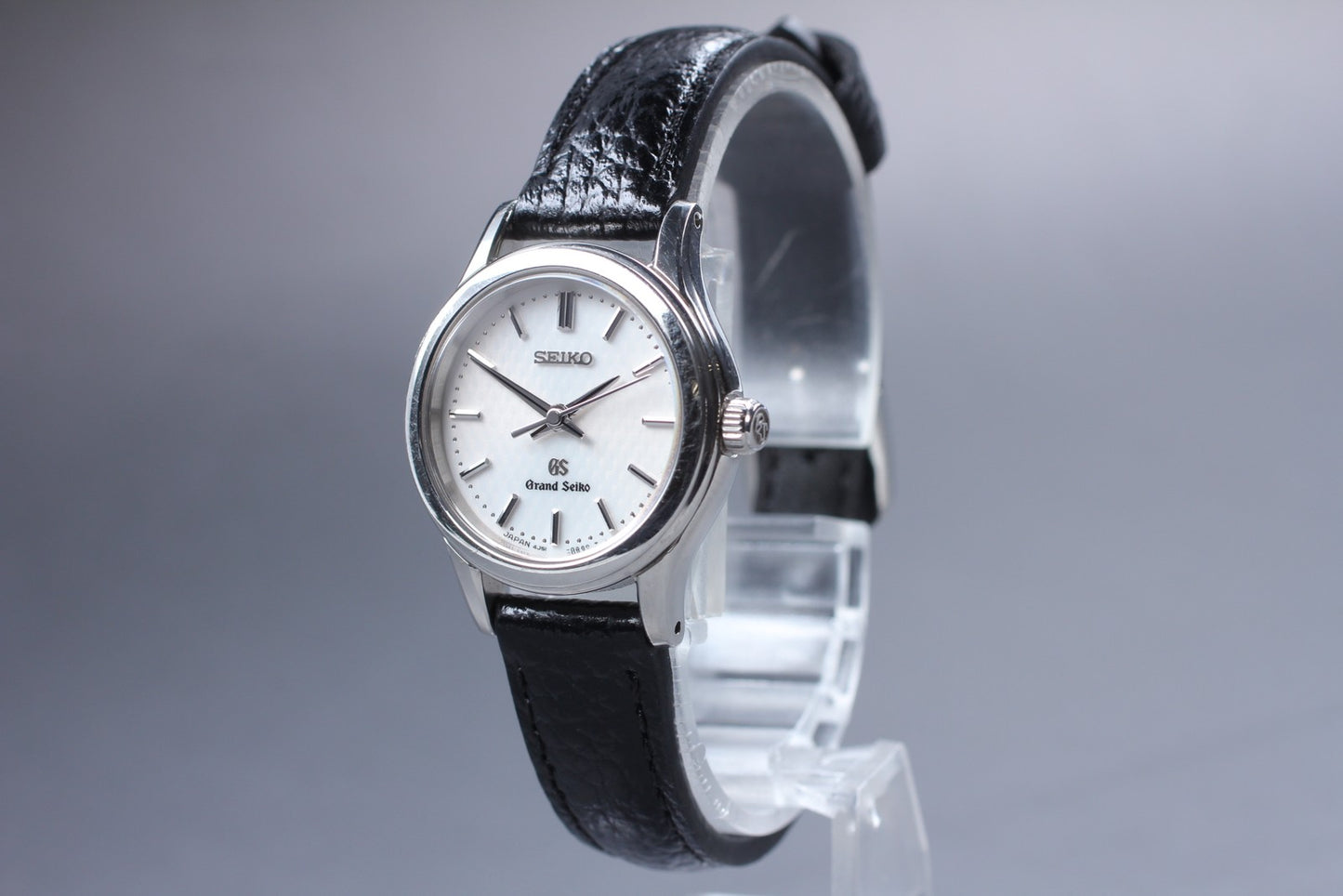 Near MINT Grand Seiko 4J51-0AA0 White Round 24.5mm Quartz Ladies Watch JAPAN