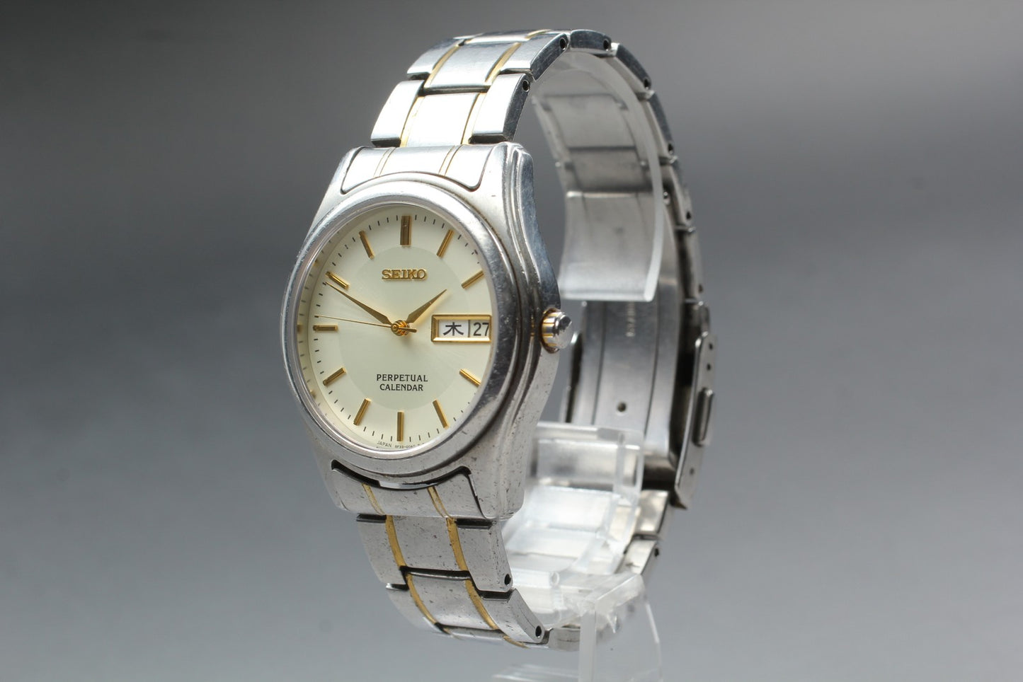 Vtg.1986 [N MINT] SEIKO 8F33-00A0 Day/Date Perpetual Calendar Men's Watch JAPAN