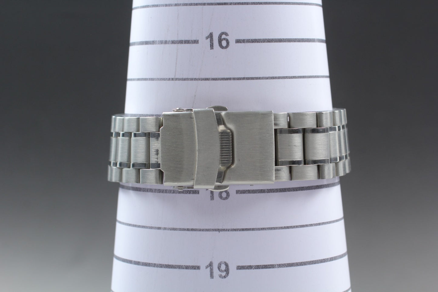 Vtg.1993 [N MINT] SEIKO 7N42-0BG0 38.5mm Day Black Quartz Men's Watch From JAPAN