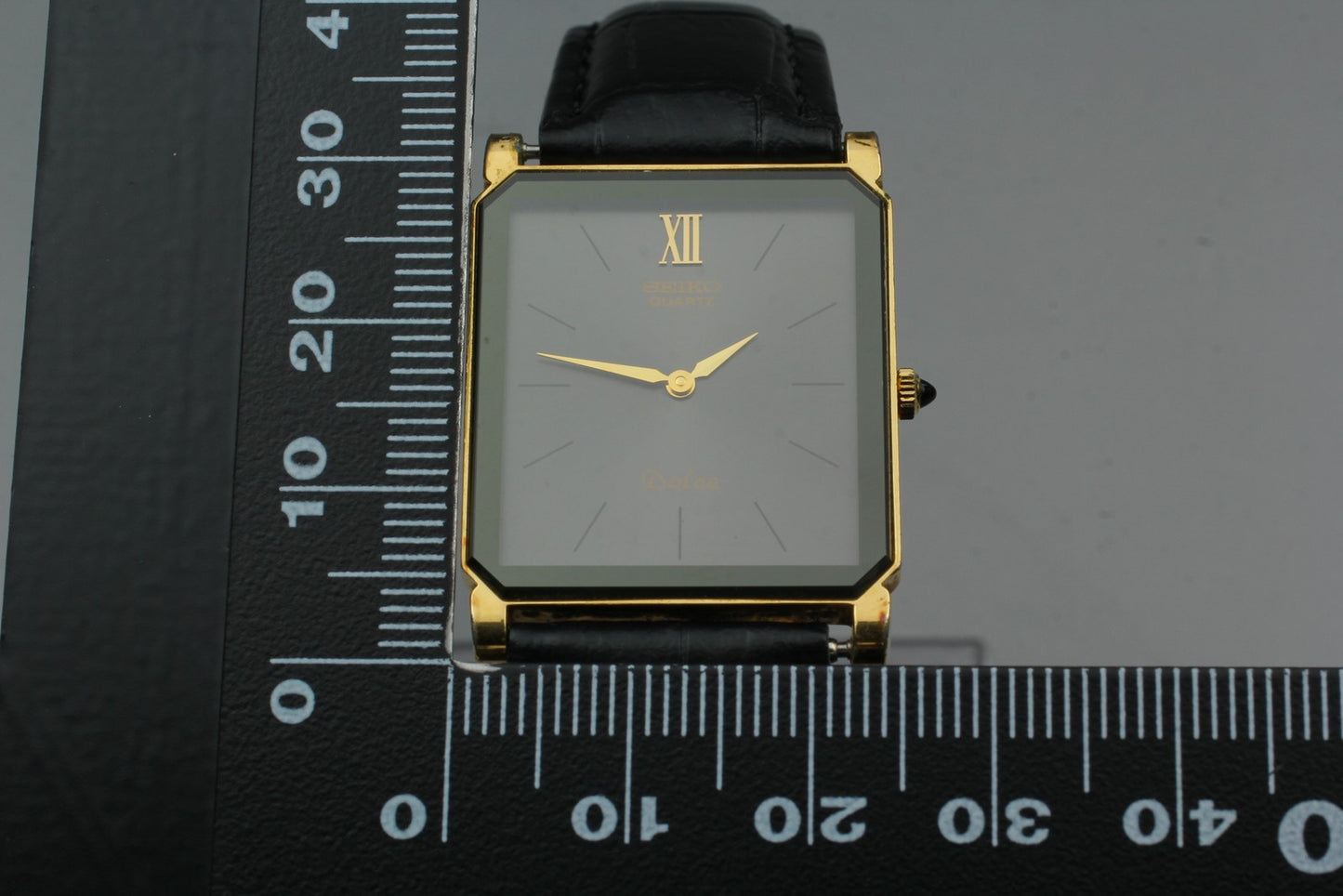 Vtg.1985 [N MINT] SEIKO Dolce 7730-5040 Tank Roman Black Qz Ladies Watch Japan