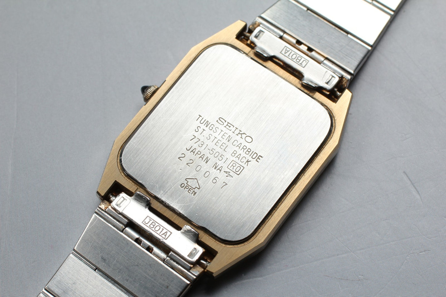 Vin.1992 [Exc+4] SEIKO Dolce 7731-5051 Tank 27mm Gold Quartz Men's Watch JAPAN
