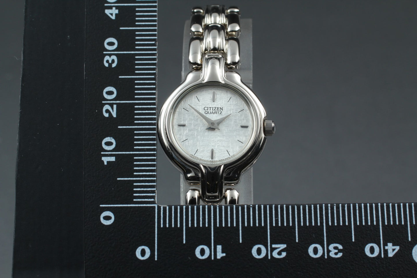 Vtg.1991 [Near MINT] CITIZEN 5920-557707 20mm Bracelet Quartz Ladies Watch JAPAN