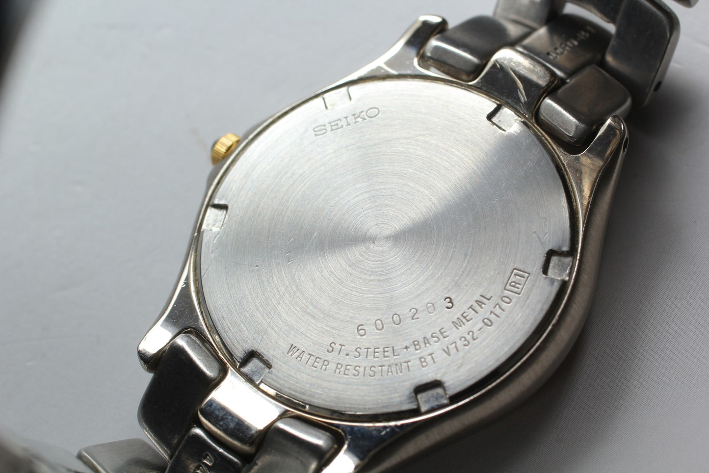 Vtg.1996 [N MINT] SEIKO V732-0170 Day/Date Round 37mm Quartz Men's Watch JAPAN