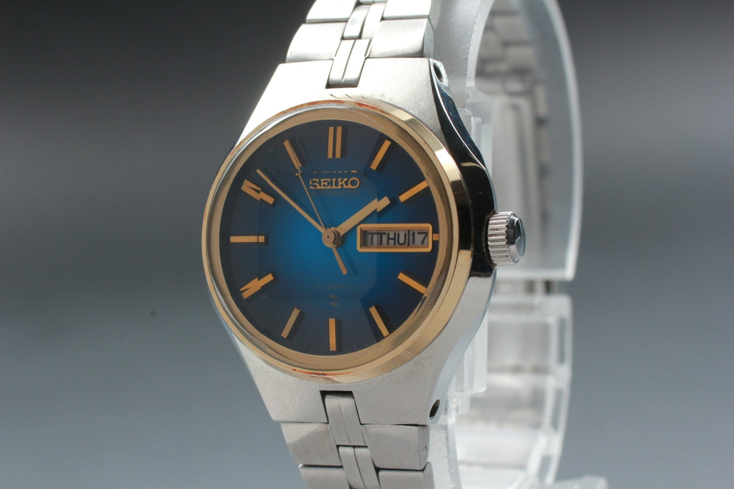 Vtg.1983 [N MINT] Seiko 2206-0320 Blue Cut-Glass Automatic Ladies Watch JAPAN