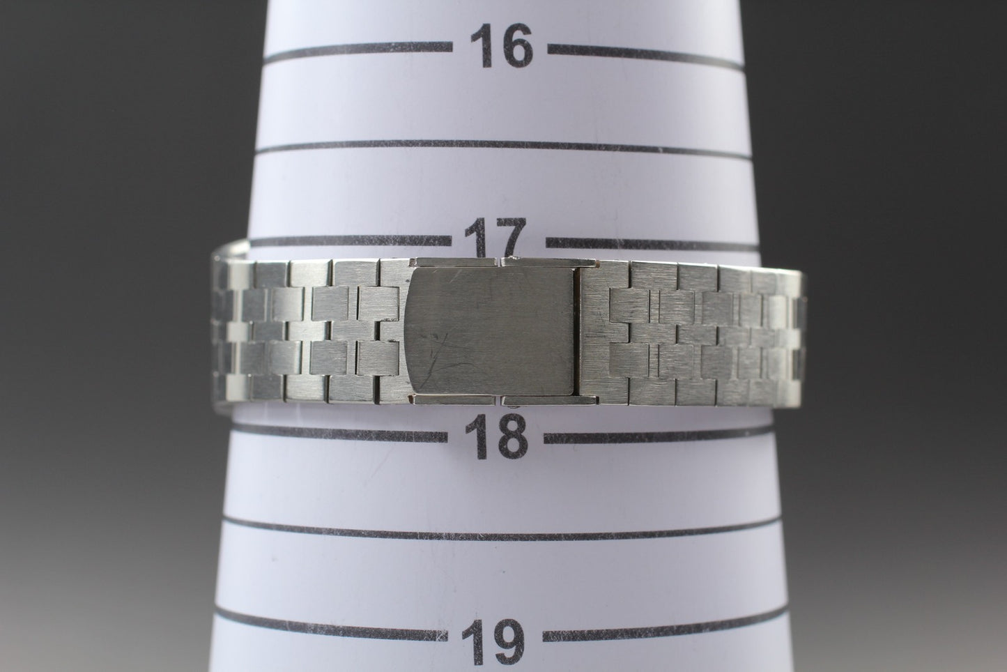 Vtg.1980[N MINT] SEIKO 6030-5090 Roman Tank 30mm Silver Quartz Men's Watch JAPAN