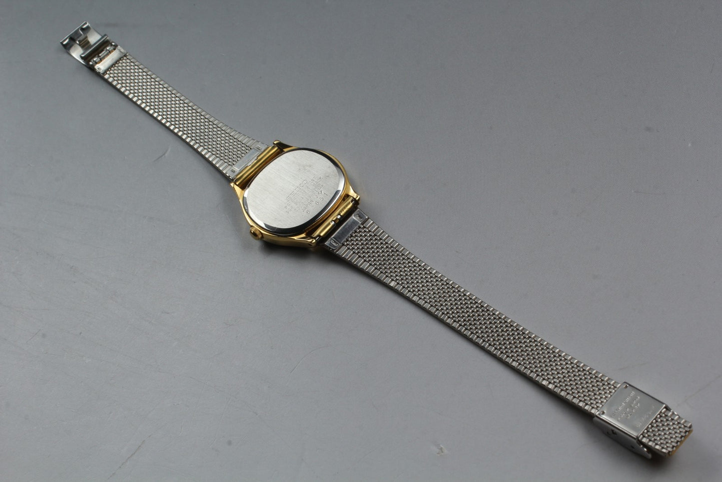 Vtg.1991 [N MINT] SEIKO 2320-6640 Gold Roman Bracelet Quartz Ladies Watch JAPAN