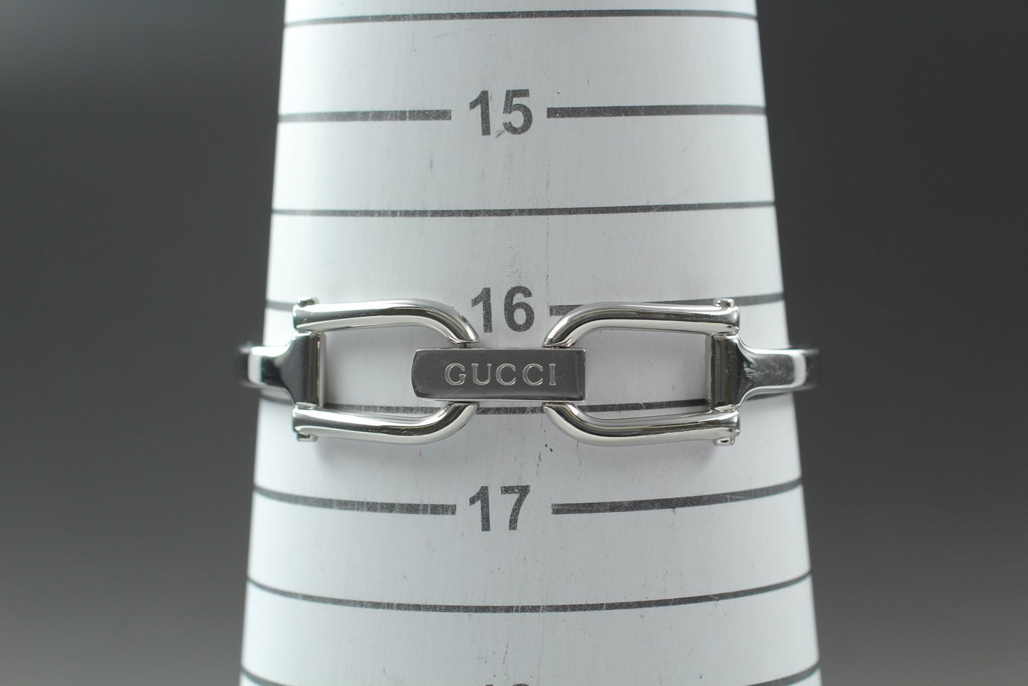 Vintage [N MINT / New Batt] GUCCI 1500L Silver Bangle Quartz Ladies Watch JAPAN