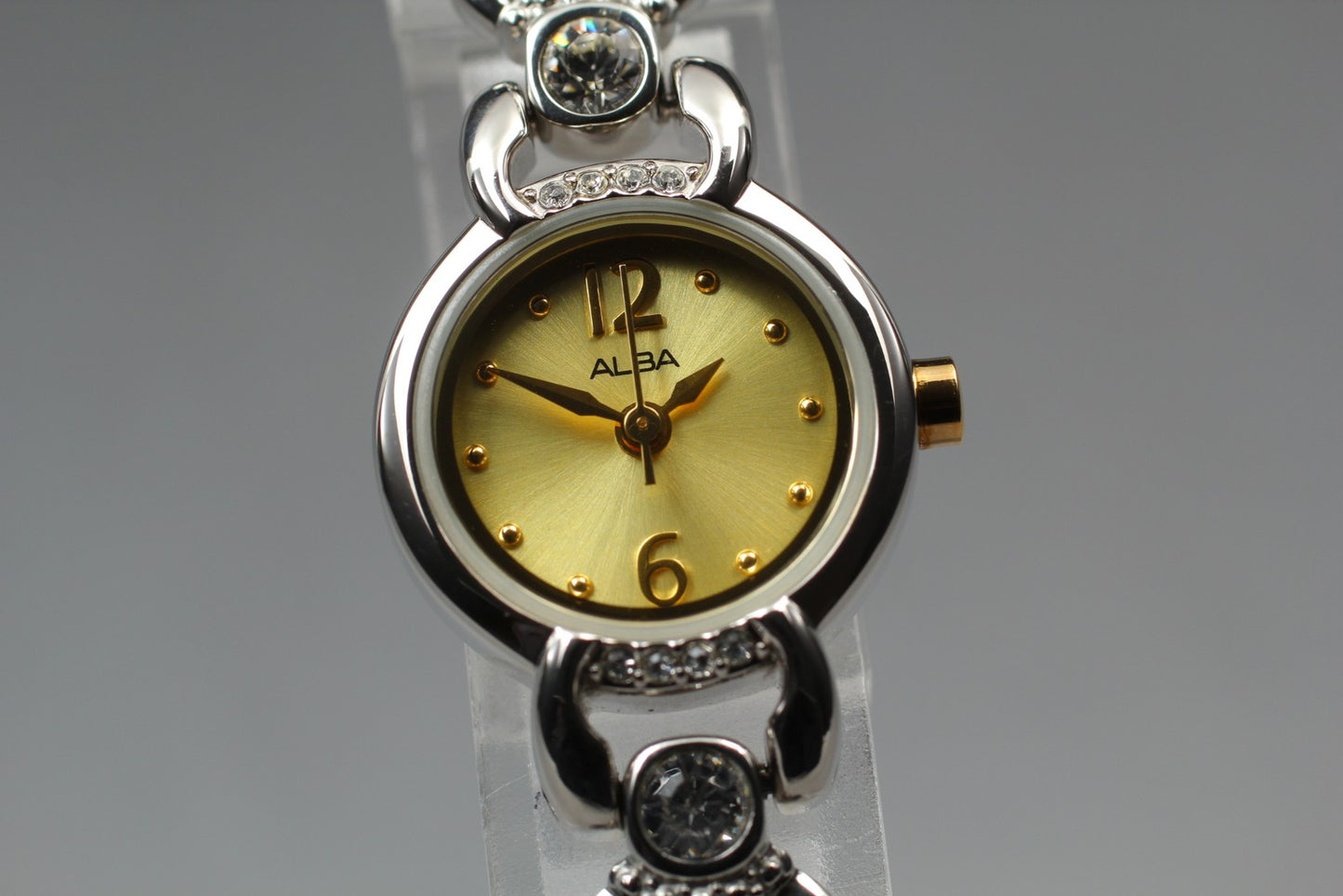 Vin.1988 [N MINT] SEIKO ALBA 1N01-X175 Bracelet Quartz Ladies WatchFrom JAPAN