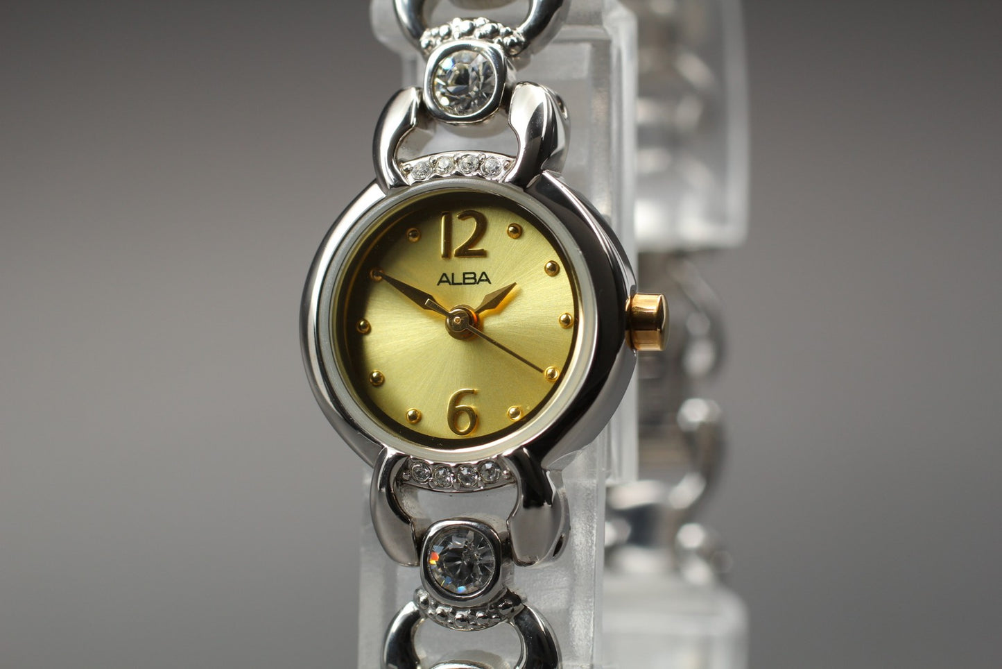Vin.1988 [N MINT] SEIKO ALBA 1N01-X175 Bracelet Quartz Ladies WatchFrom JAPAN