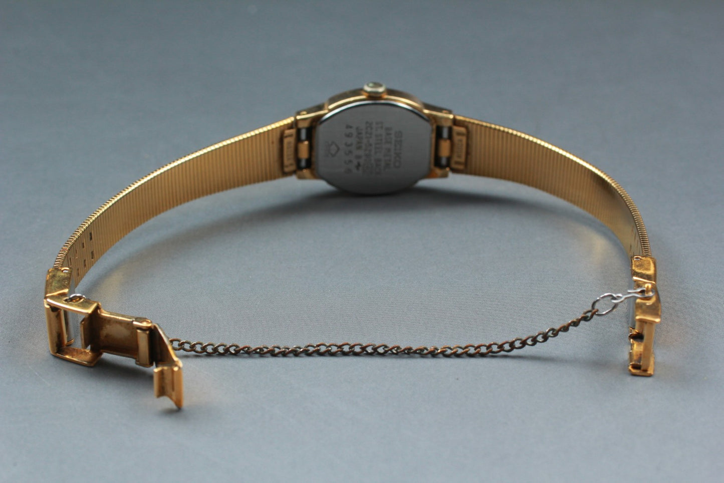 Vtg.1984 [N MINT] SEIKO 2021-5290 16mm Gold Bracelet Quartz Ladies Watch JAPAN