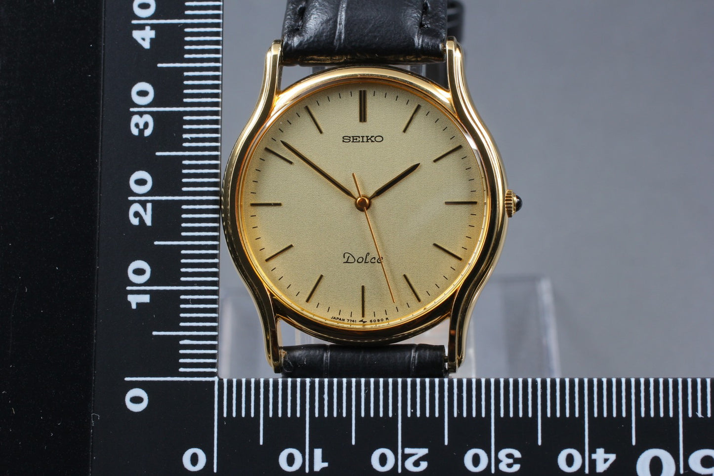 Vtg.1987 [N MINT] SEIKO Dolce 7741-6030 Gold 31mm Quartz Men's Watch From JAPAN