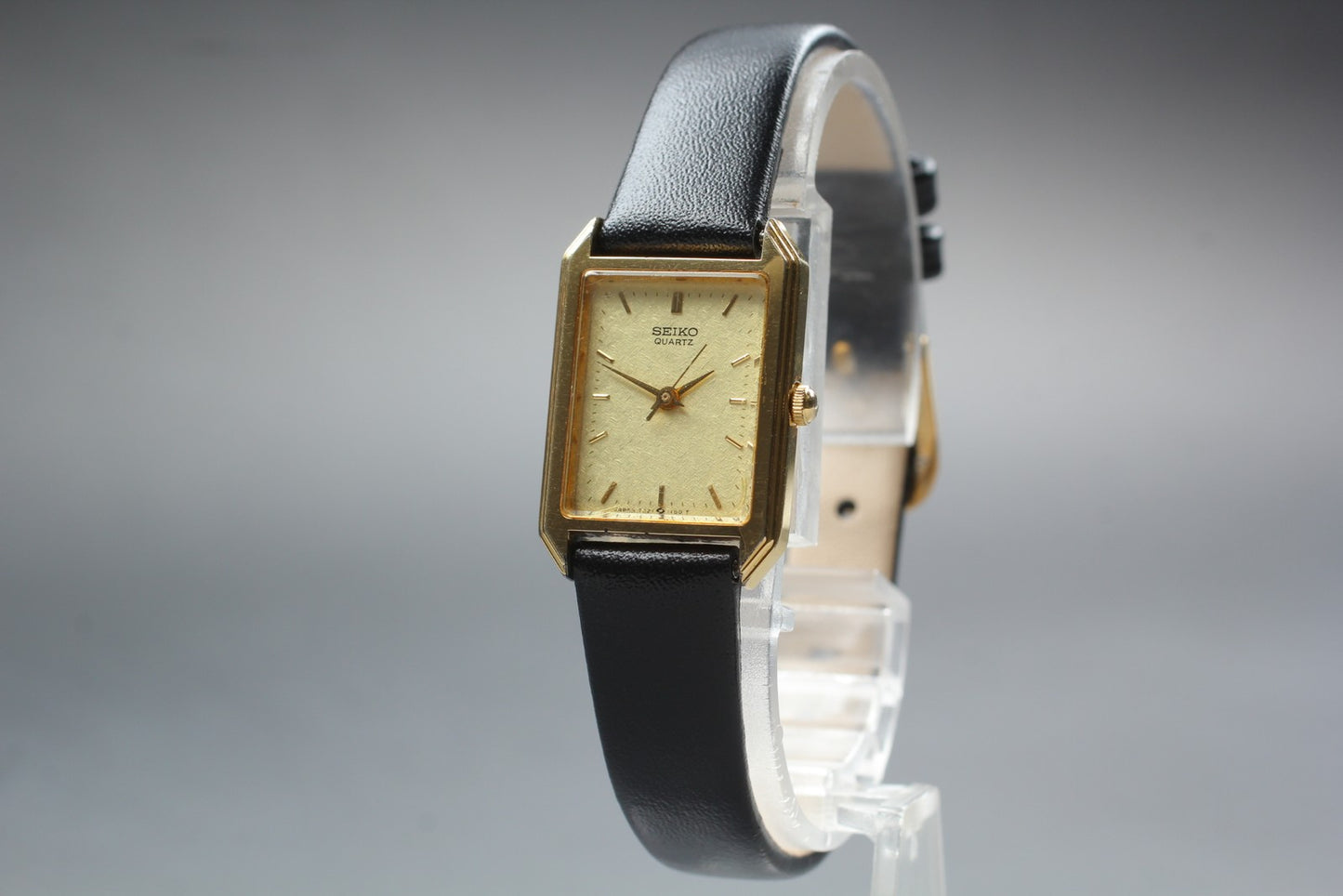 Vtg.1985 [N MINT] SEIKO Socie 7321-5670 Tank 19mm Gold Quartz Ladies Watch JAPAN