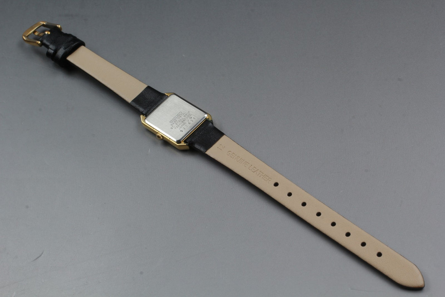 Vtg.1985 [N MINT] SEIKO Socie 7321-5670 Tank 19mm Gold Quartz Ladies Watch JAPAN