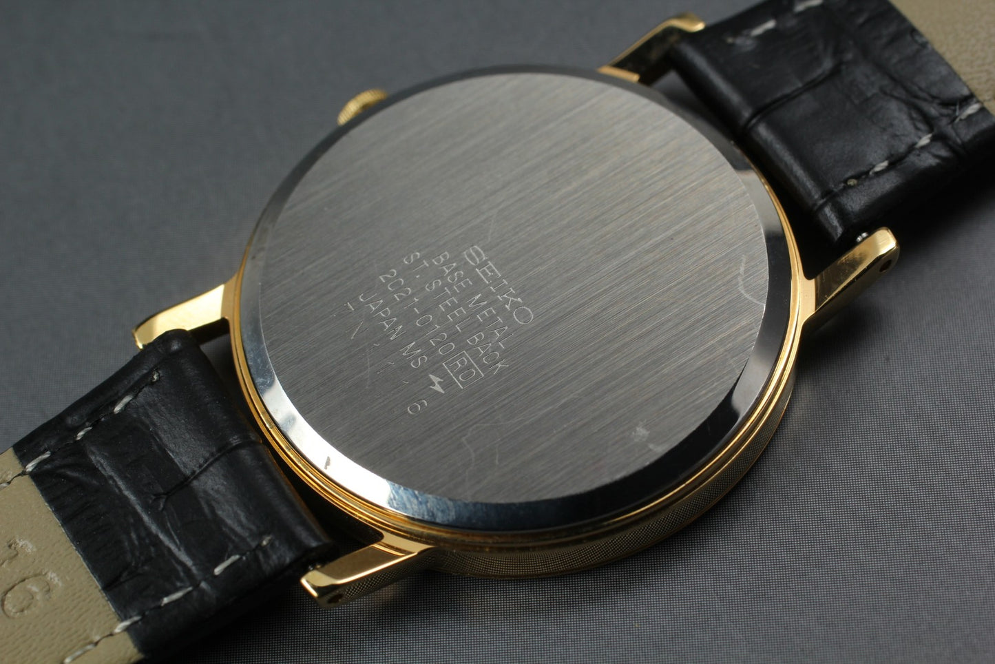 Vtg.1987 [N MINT] SEIKO 2C21-0120 31.5mm Round Gold Quartz Ladies Watch JAPAN