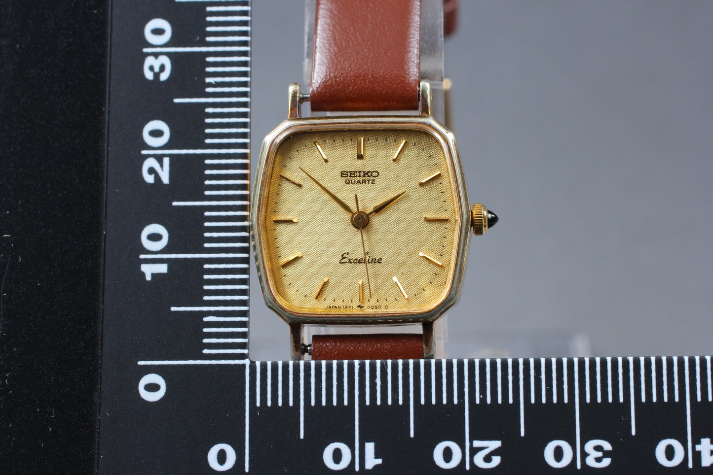 Vtg.1982 [N MINT] SEIKO Exceline 1221-5010 Gold 20mm Quartz Ladies Watch JAPAN