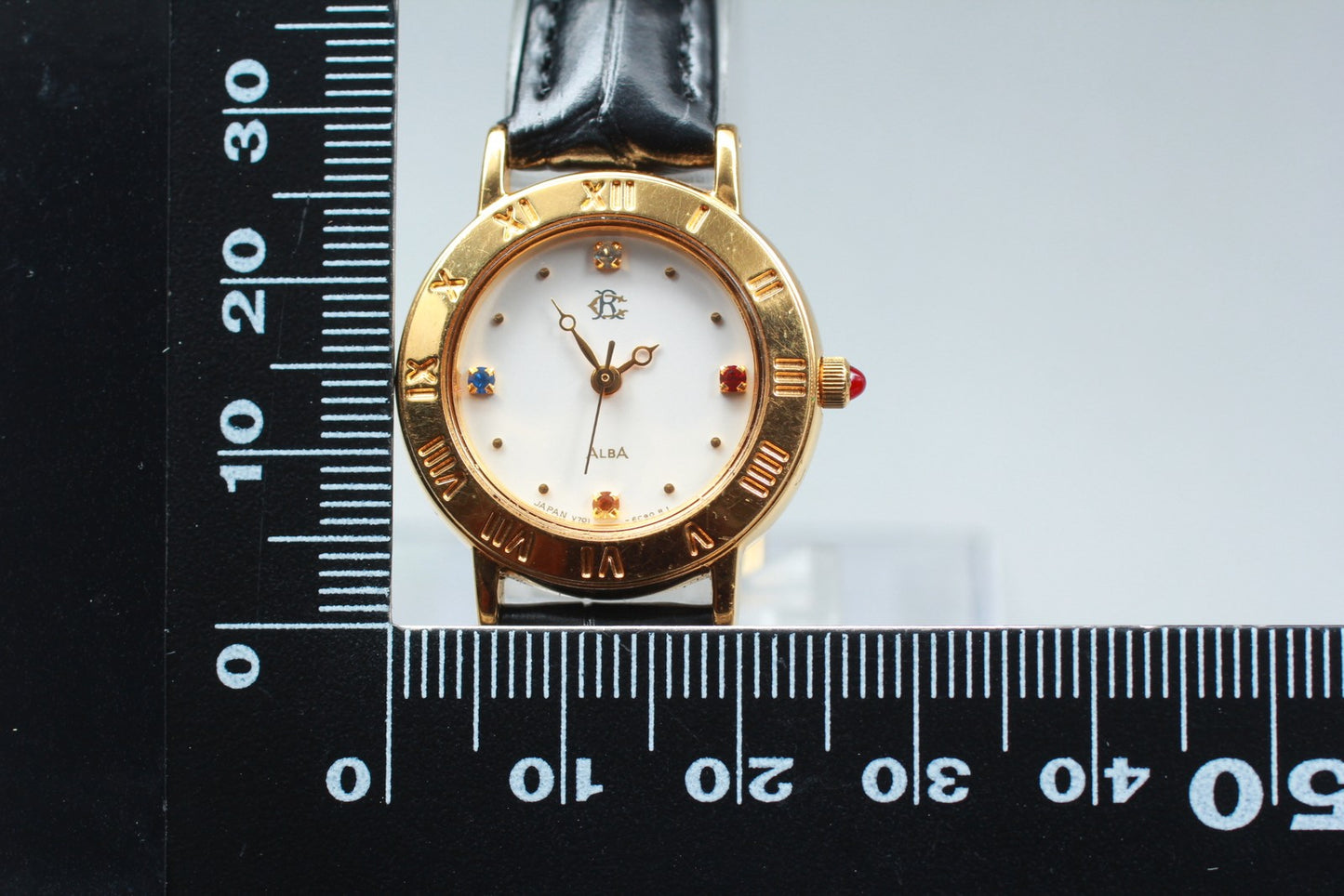 Vtg.1992 [N MINT] Seiko Alba V701-6B70 Roman Gold Quartz Ladies Watch From JAPAN
