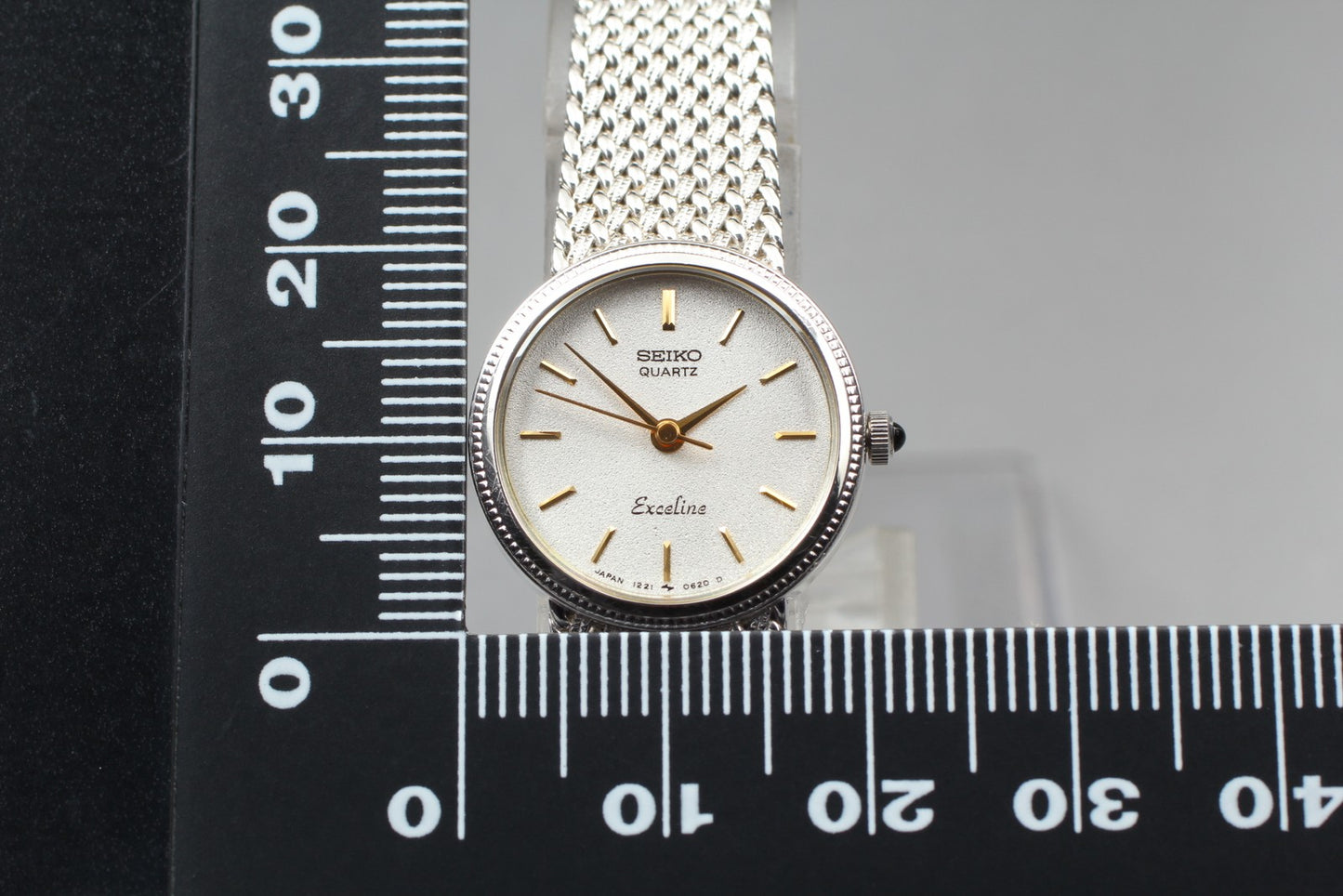 Vtg.1996 [Near MINT] SEIKO Exceline 1221-0100 bracelet Quartz Ladies Watch JAPAN