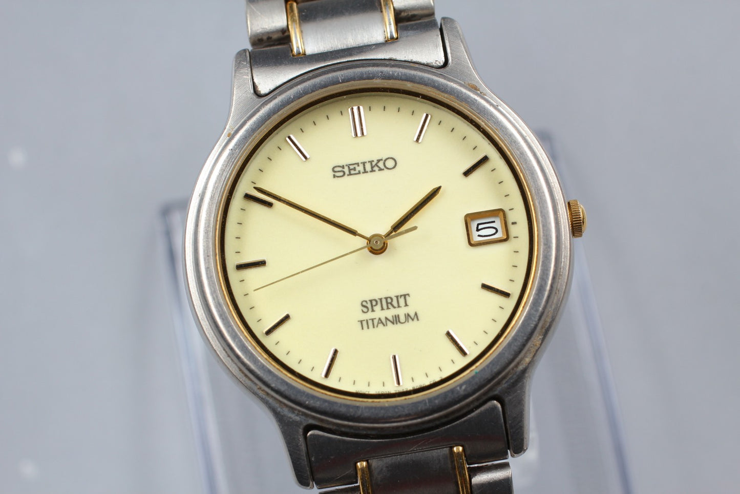 Vtg.1984 [N MINT] SEIKO SPIRIT 7N42-8060 TITANIUM 36mm Quartz Men's Watch JAPAN