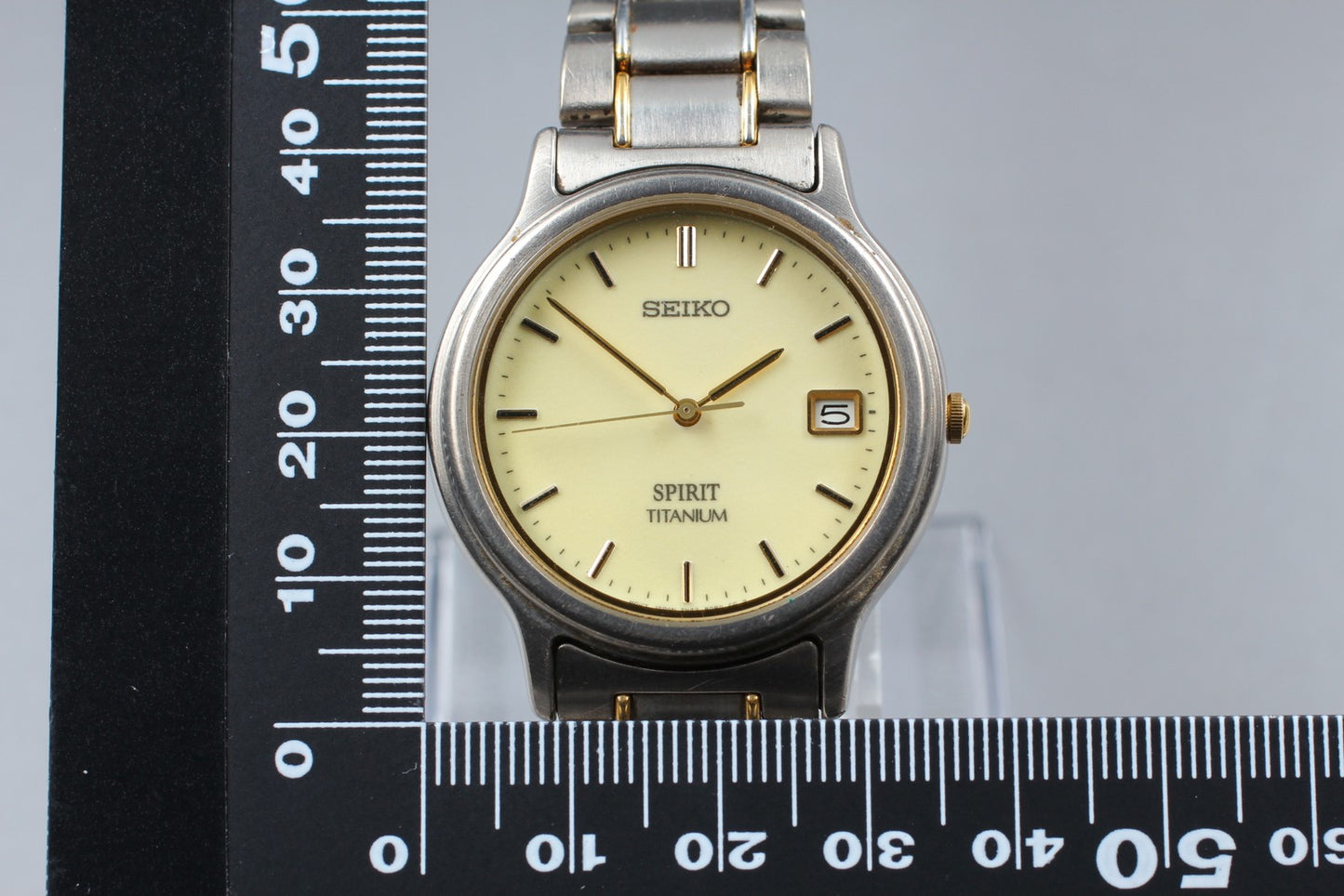 Vtg.1984 [N MINT] SEIKO SPIRIT 7N42-8060 TITANIUM 36mm Quartz Men's Watch JAPAN