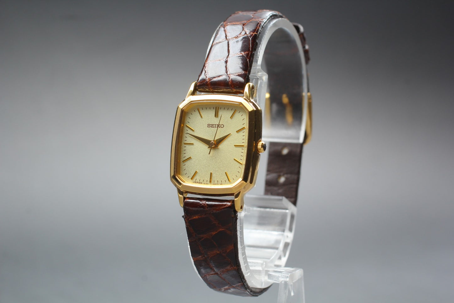 Vtg.1985 [N MINT] SEIKO 4J41-0AL0 Tank 21mm Gold Quartz Ladies Watch From JAPAN