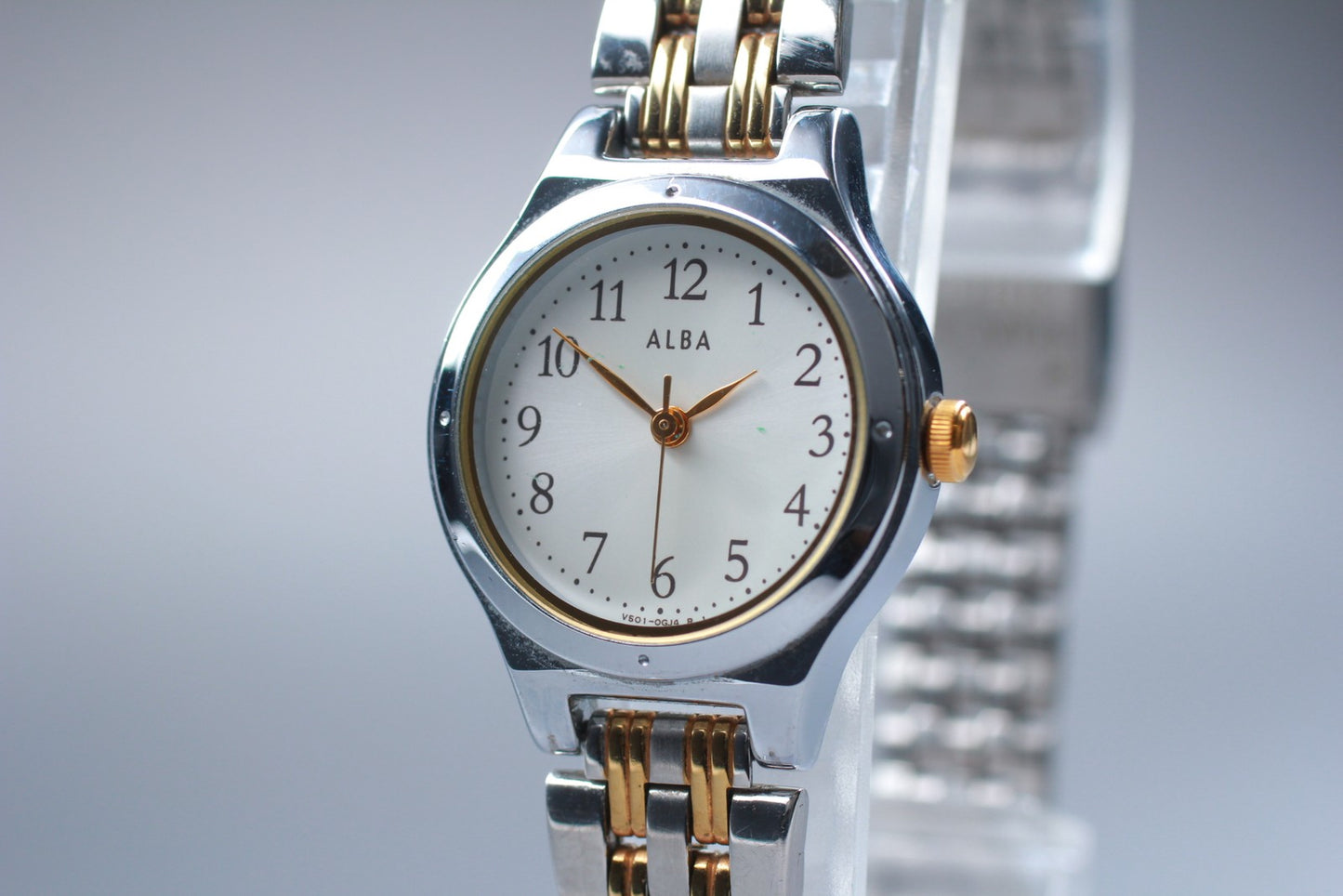 Vtg.1994 [N MINT / New Batt] SEIKO ALBA V501-0BT0 23mm Quartz Ladies Watch JAPAN
