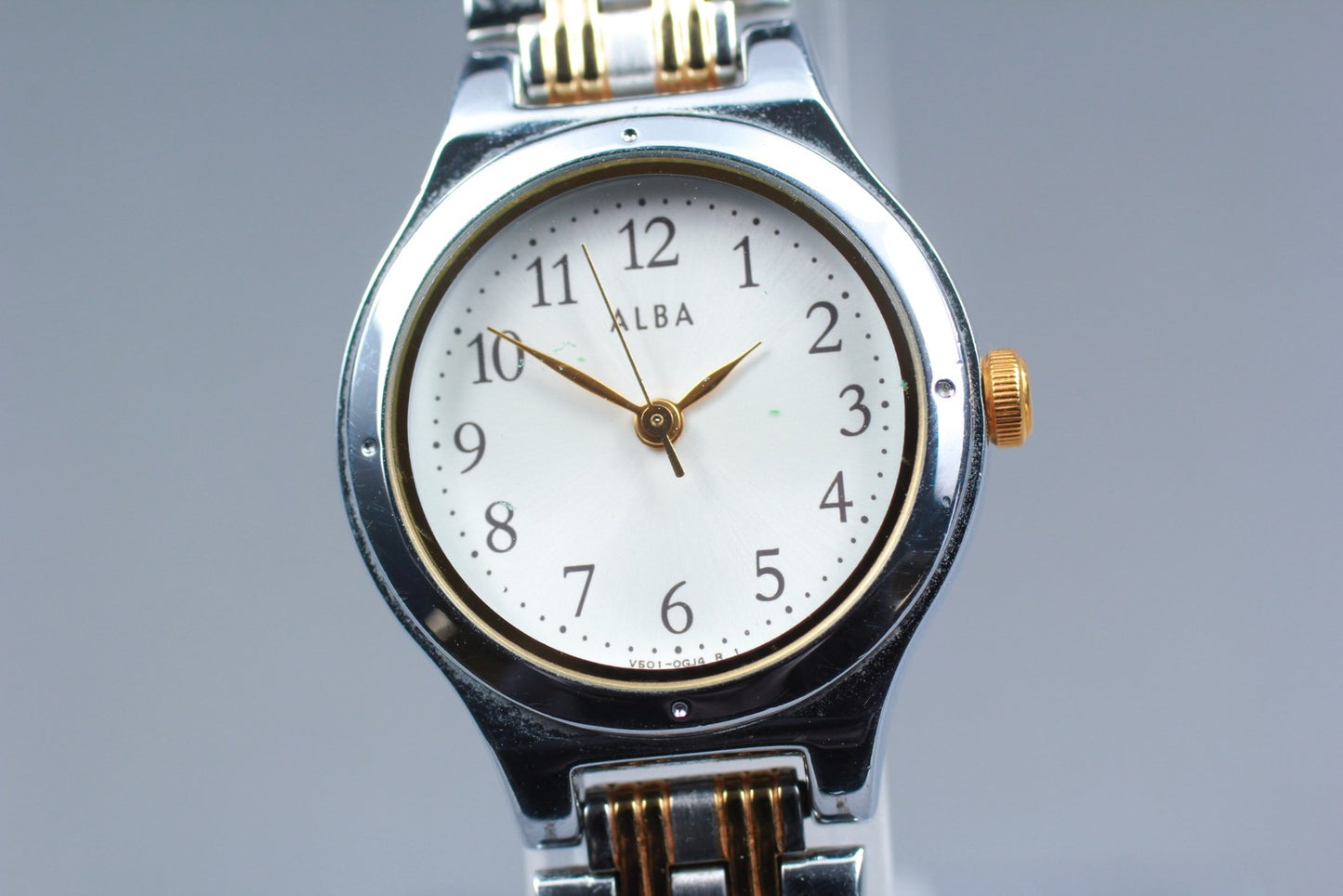 Vtg.1994 [N MINT / New Batt] SEIKO ALBA V501-0BT0 23mm Quartz Ladies Watch JAPAN