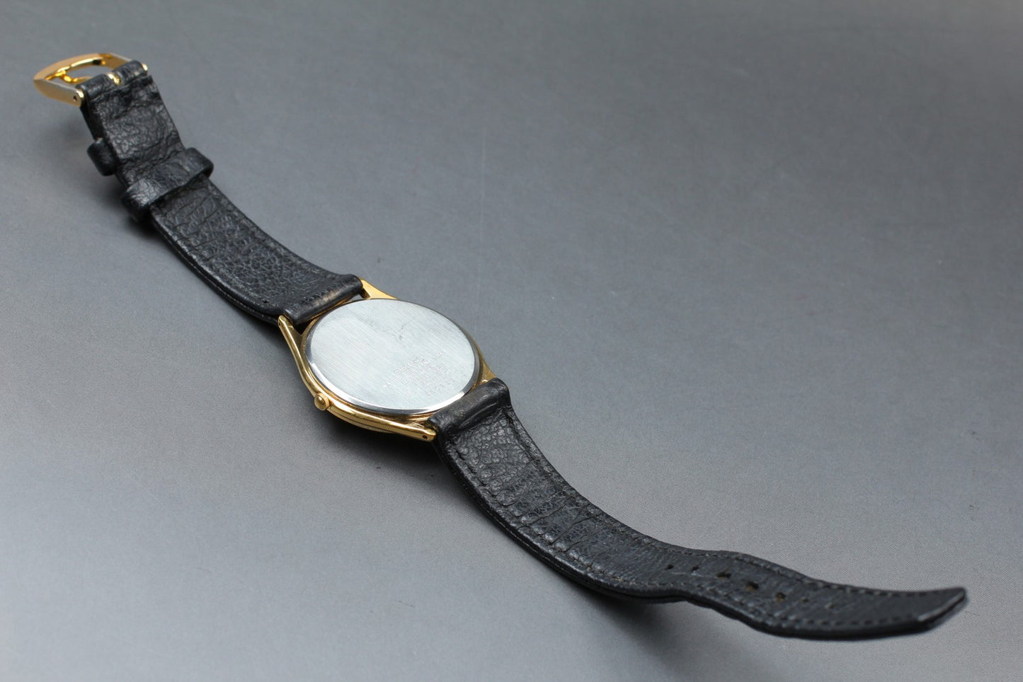 Vtg.1995[N MINT] SEIKO SPIRIT 5E21-6D70 Roman 33mm Gold Quartz Men's Watch JAPAN