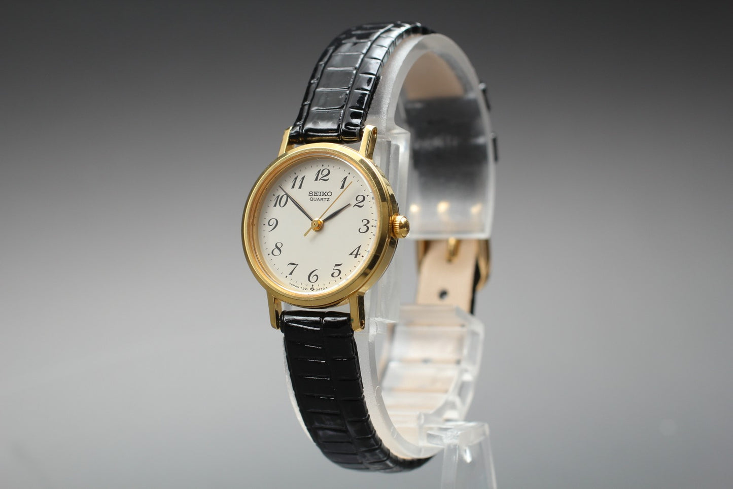 Vtg.1983 [N MINT] SEIKO 7321-0100 Gold Round 22mm Quartz Ladies Watch From JAPAN
