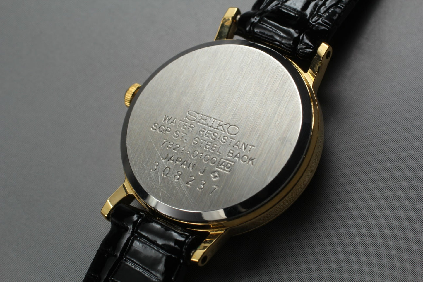 Vtg.1983 [N MINT] SEIKO 7321-0100 Gold Round 22mm Quartz Ladies Watch From JAPAN