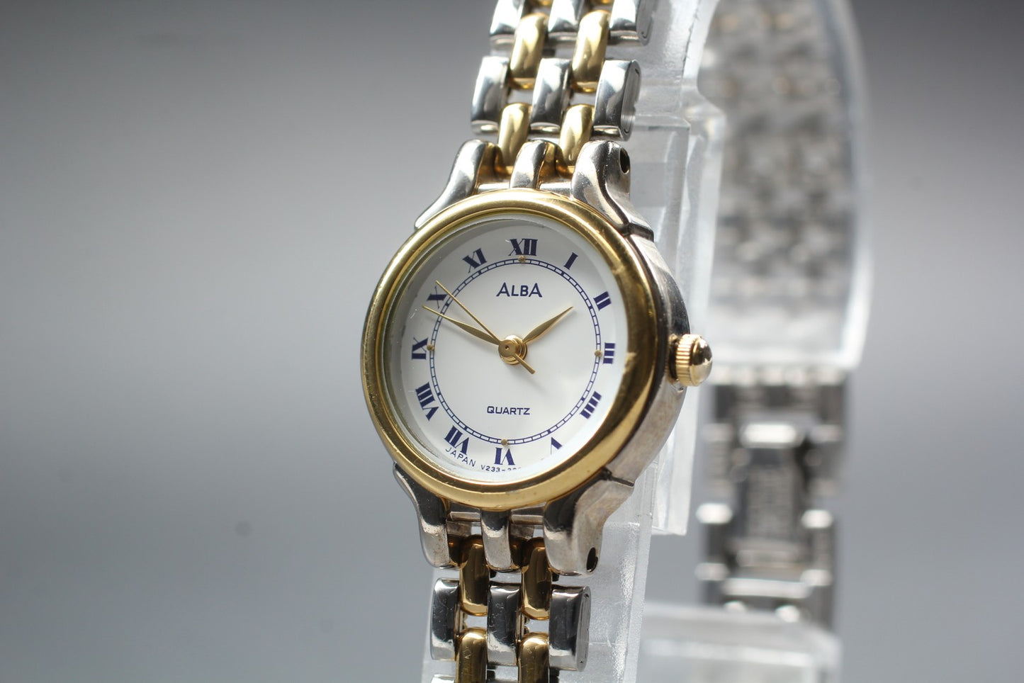 Vtg.1998 [N MINT] SEIKO ALBA Y233-0730 Roman Bracelet Ladies Quartz Watch JAPAN