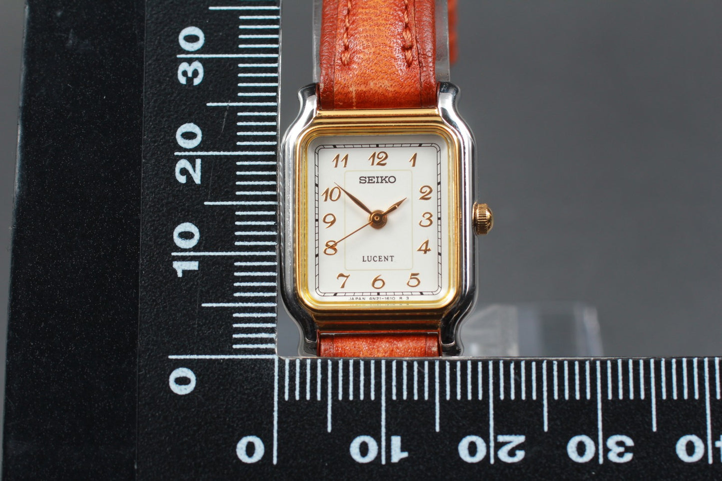 Vtg.1993 [N MINT] SEIKO LUCENT 4N21-5240 Tank Gold Quartz Ladies Watch JAPAN