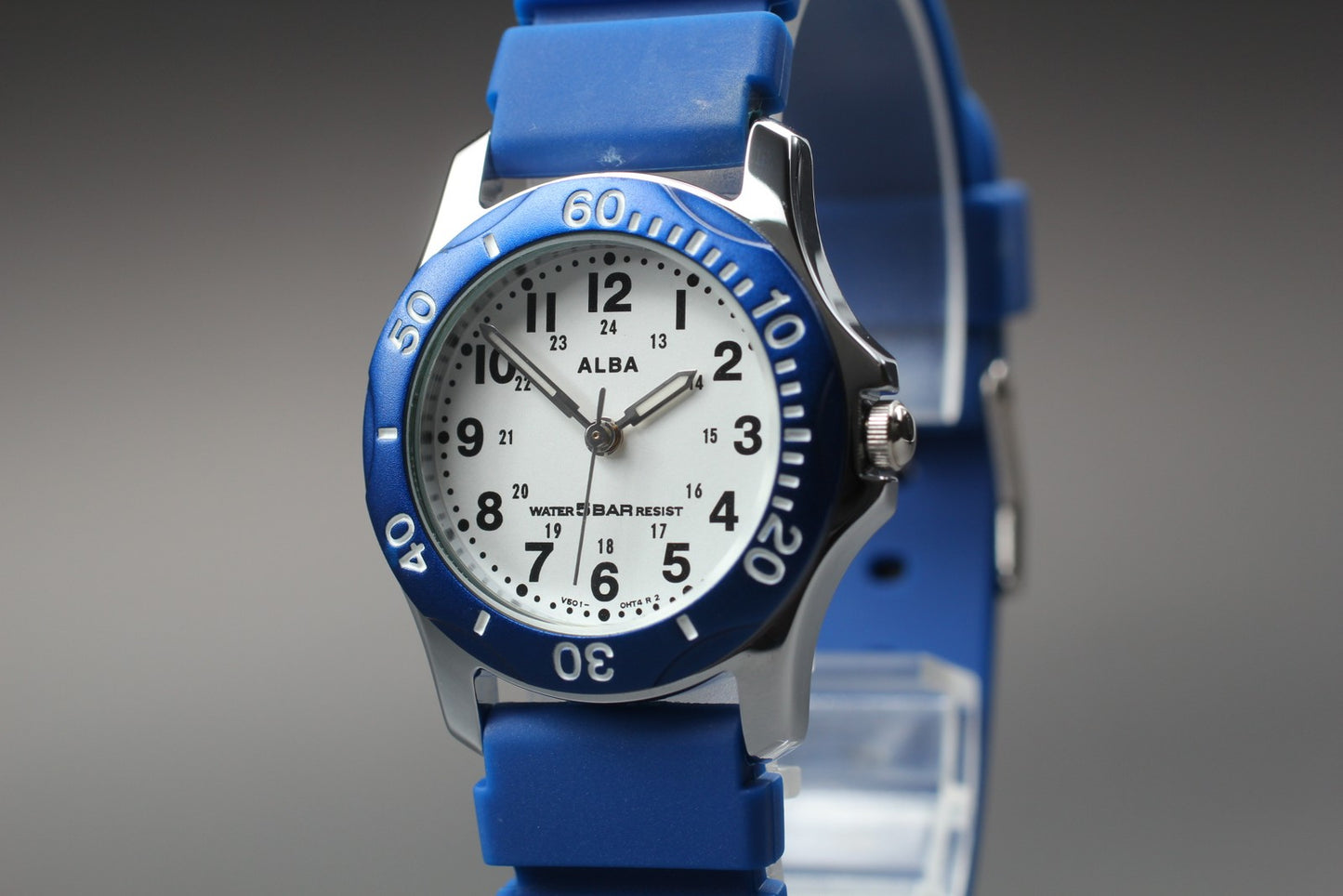 Vtg.1999 [N MINT] SEIKO ALBA V501-0CG0 Round Blue Quartz Men's Watch From JAPAN