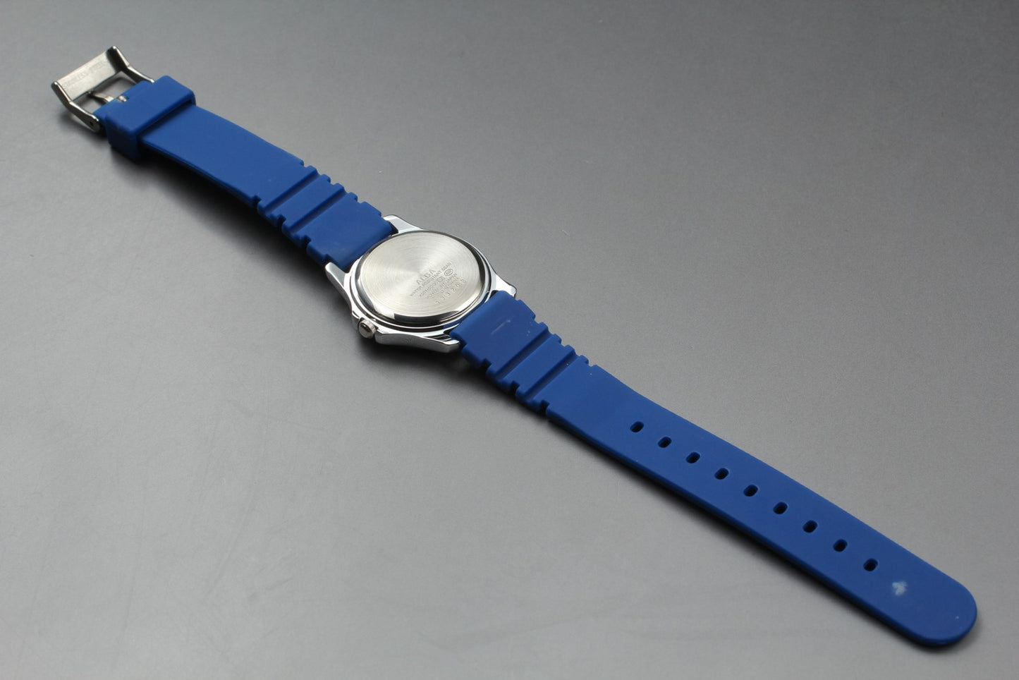 Vtg.1999 [N MINT] SEIKO ALBA V501-0CG0 Round Blue Quartz Men's Watch From JAPAN