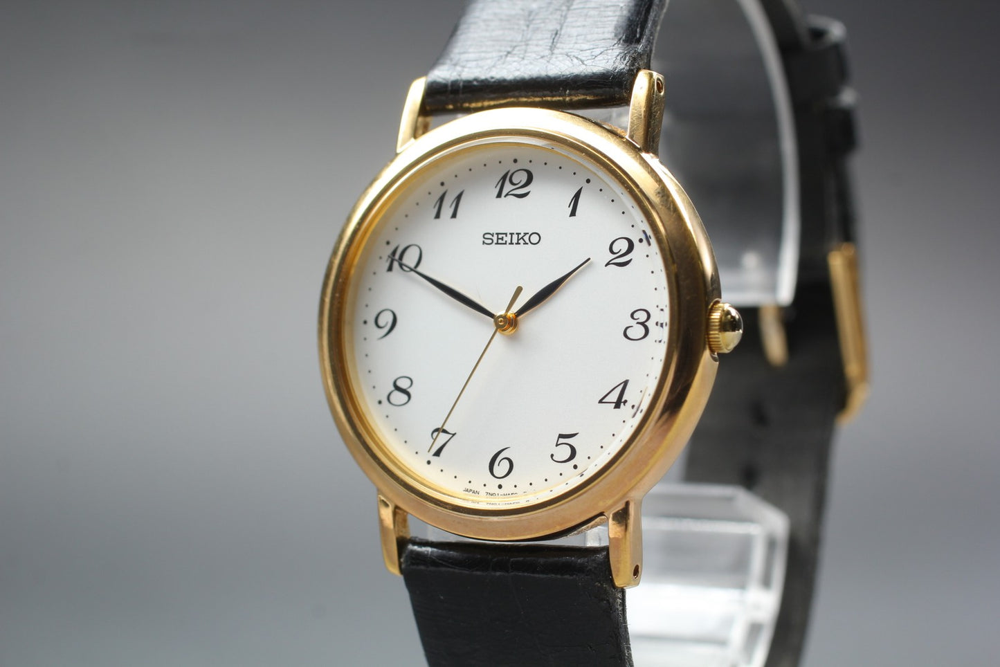 Vtg.1999 [N MINT] SEIKO 7N01-HZA0 Round 32mm Gold Quartz Men's Watch From JAPAN