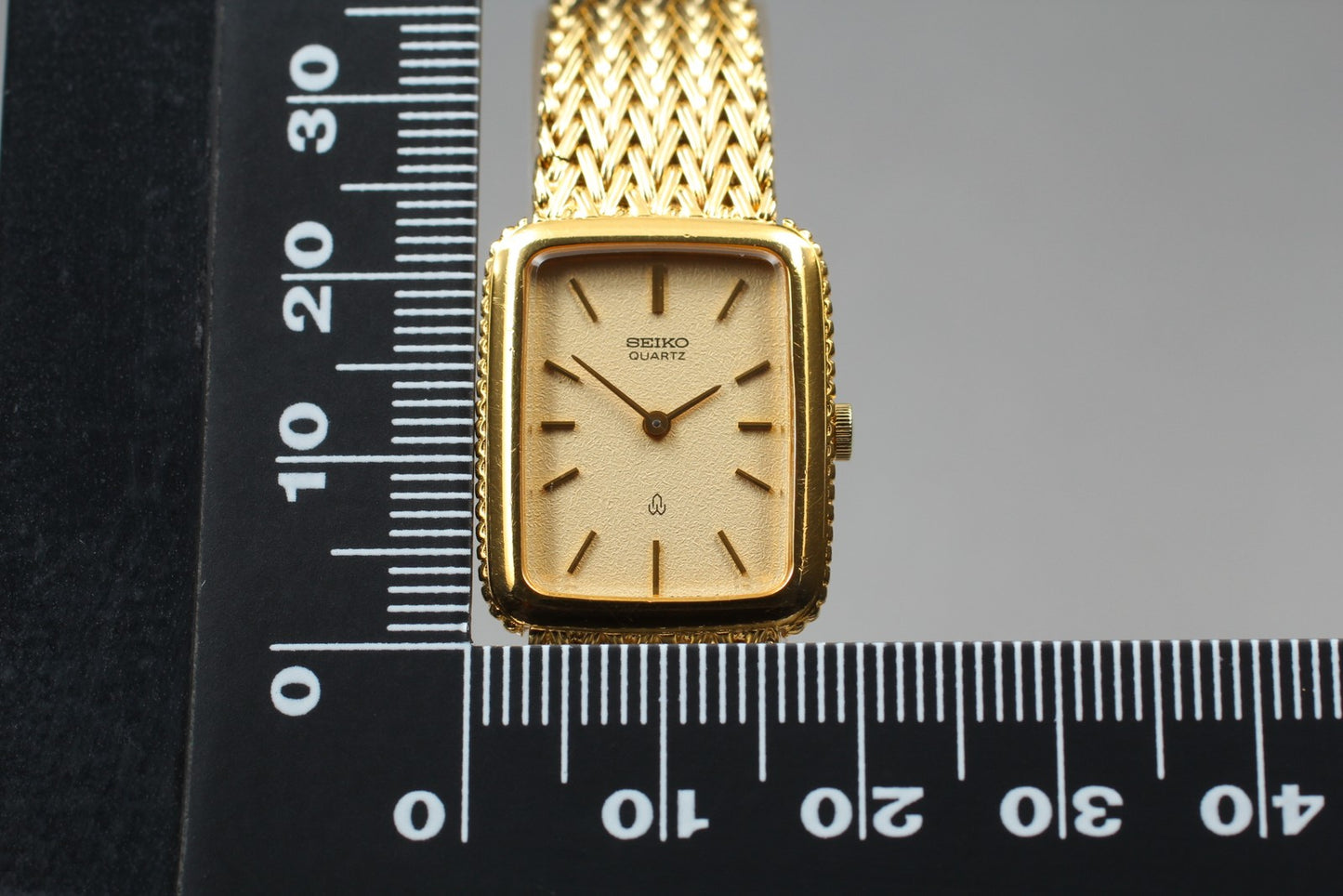 Vin.1989 [N MINT] SEIKO 1400-5140 Tank 18.5cm Gold Bracelet Ladies Watch JAPAN