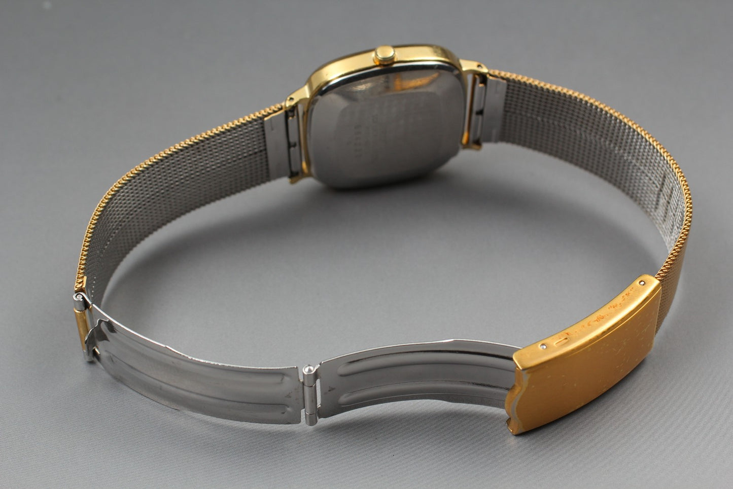 Vin.1996 [N MINT] SEIKO 4130-5260 Square 31mm Gold Quartz Men's Watch From JAPAN