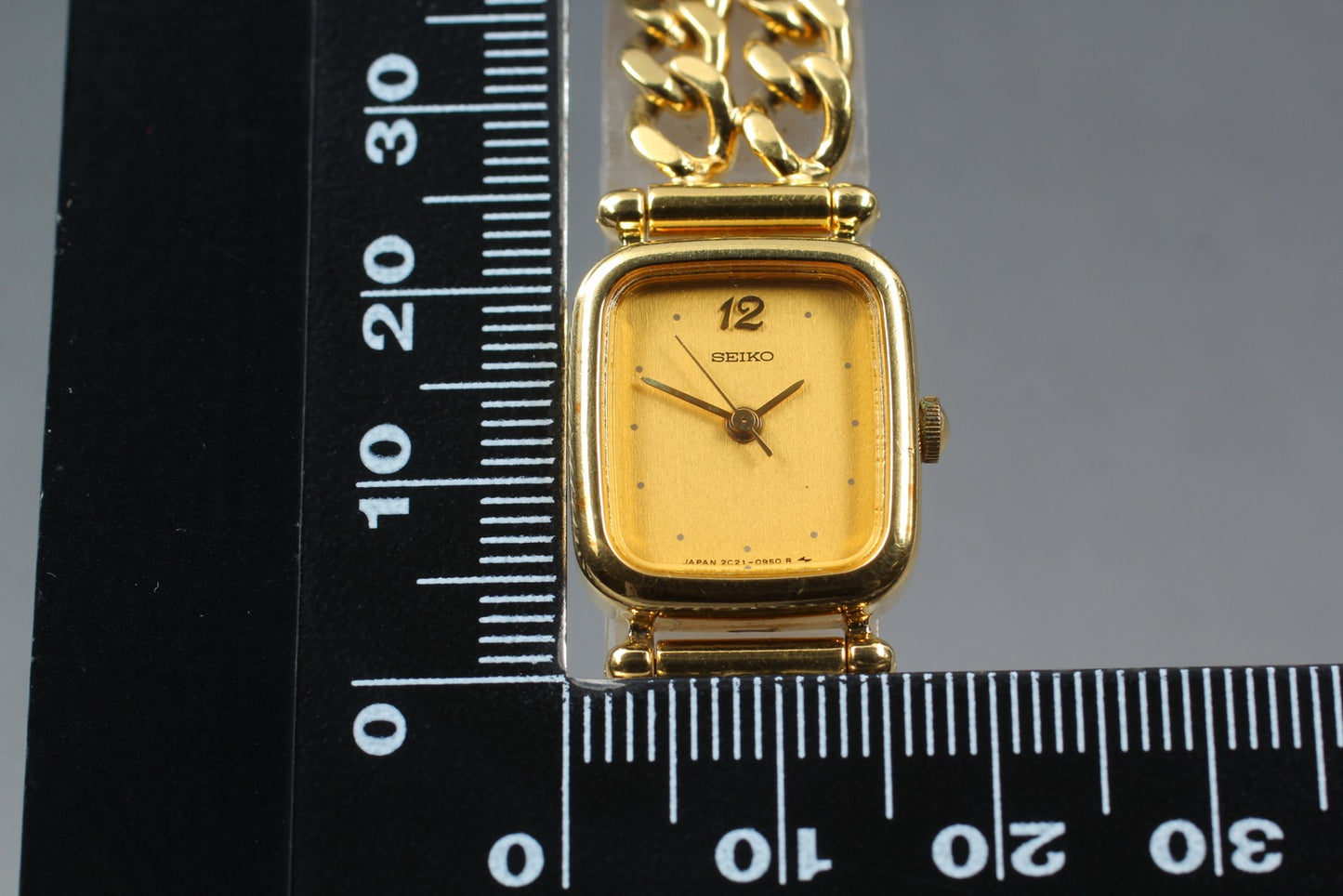 Vtg.1985[N MINT] SEIKO 2C21-5360 Tank Gold Bracelet Quartz Ladies Watch JAPAN