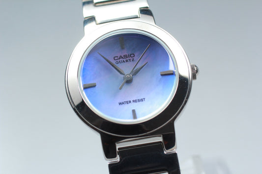 Vintage [Near MINT] CASIO LTP-1191 Round Quartz Ladies Watch From JAPAN