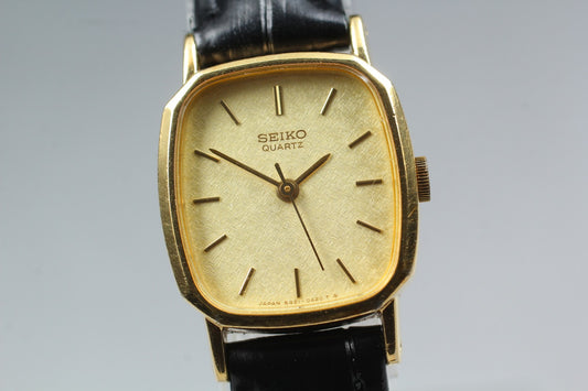 Vtg.1983 [Exc+5] SEIKO 5421-5180 20mm Tank Gold Quartz Ladies Watch From JAPAN
