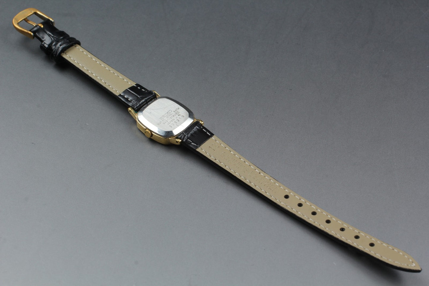 Vtg.1983 [Exc+5] SEIKO 5421-5180 20mm Tank Gold Quartz Ladies Watch From JAPAN