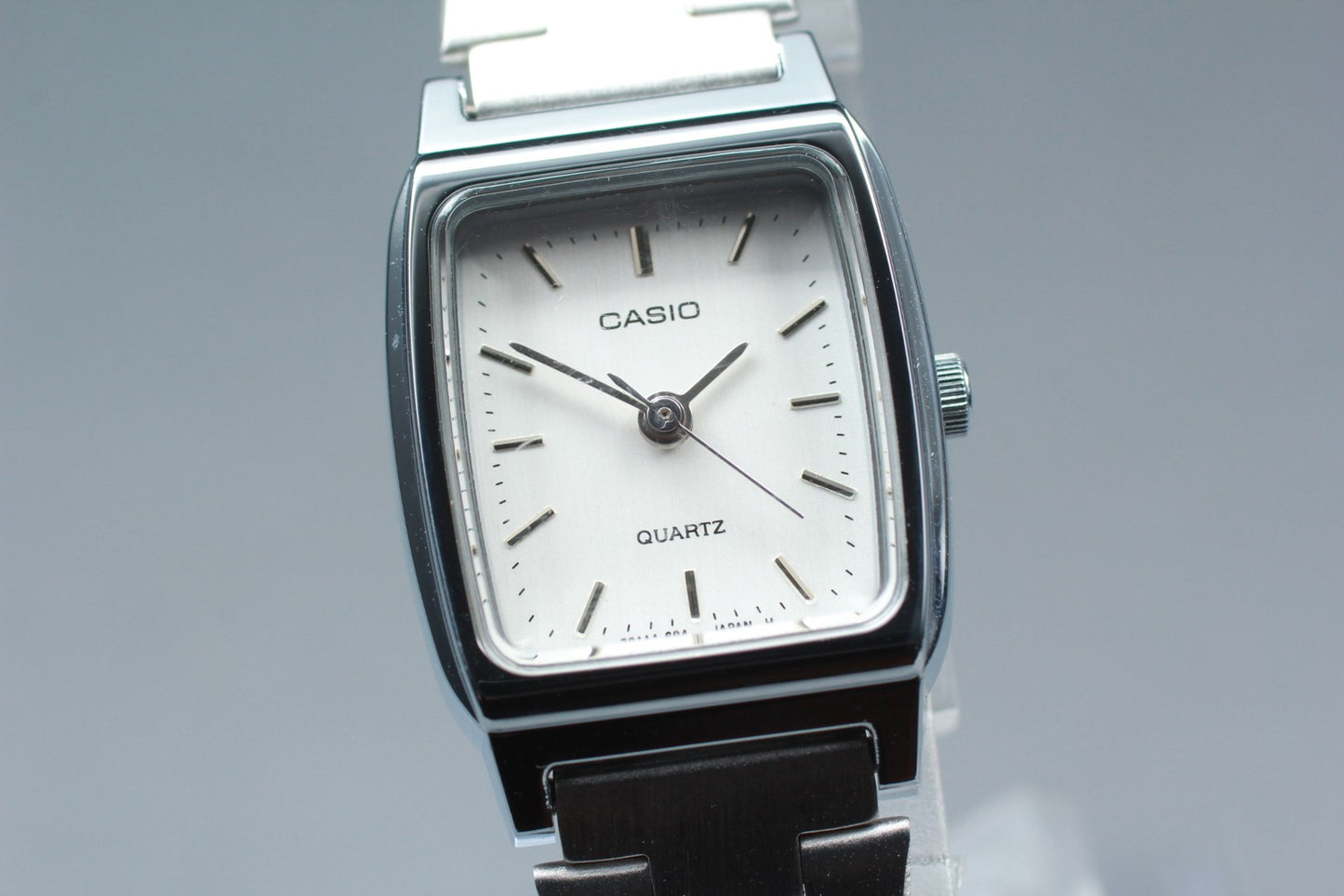 Vintage [N MINT] CASIO LQ-332 Tank 18mm Quartz Ladies Watch From JAPAN