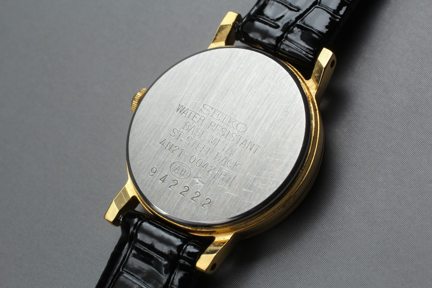 Vtg.1989 [N MINT] SEIKO 4N21-0042 Round 21mm Gold Quartz Ladies Watch From JAPAN