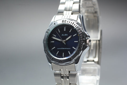 Vtg.1987 [N MINT] SEIKO ALBA V501-0BJ0 Round 25mm Quartz Ladies Watch From JAPAN