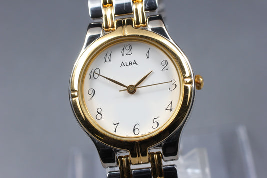 Vtg.1990 [N MINT] SEIKO Alba V501-6Z80 25mm Bracelet Quartz Ladies Watch JAPAN