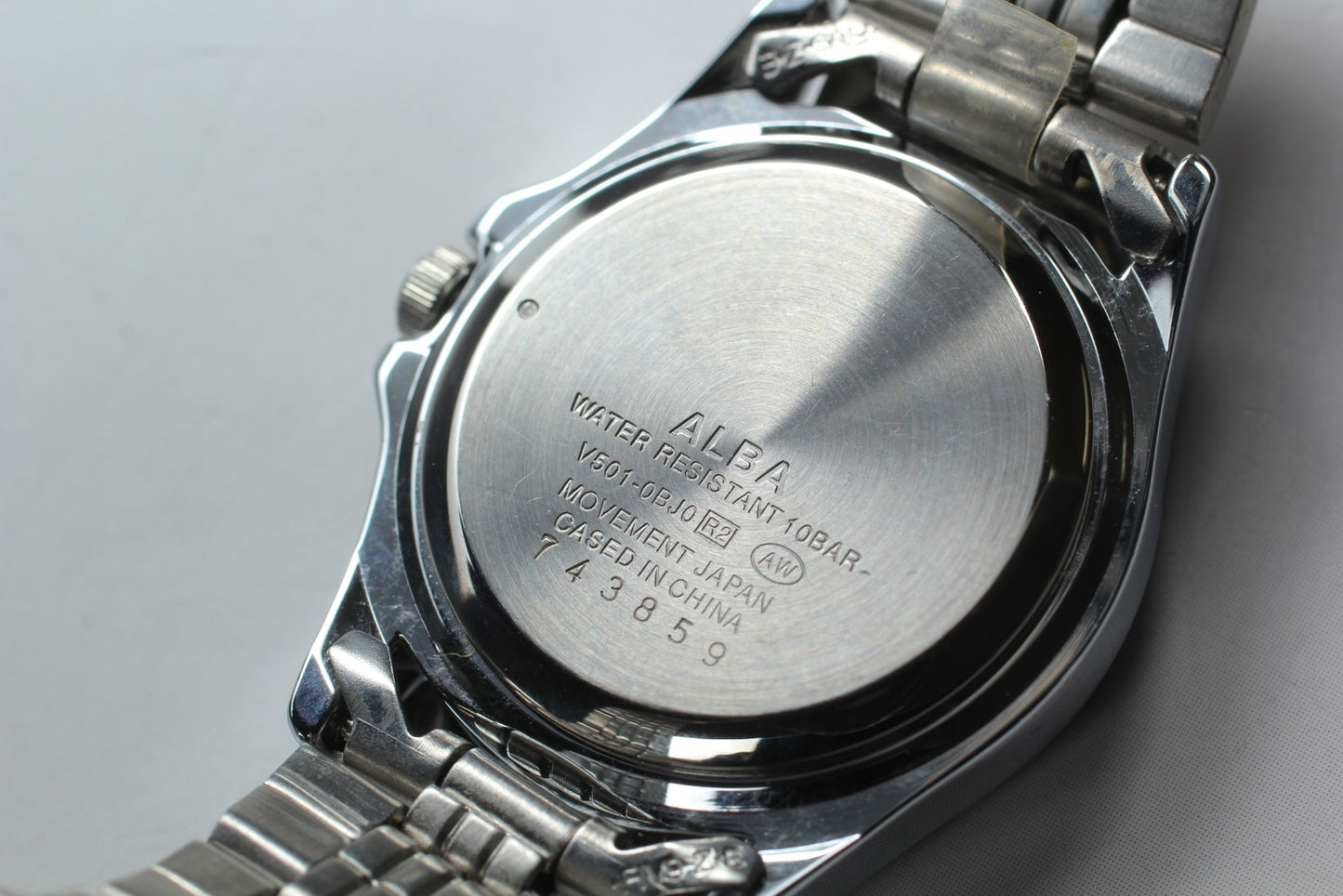 Vtg.1987 [N MINT] SEIKO ALBA V501-0BJ0 Round 25mm Quartz Ladies Watch From JAPAN