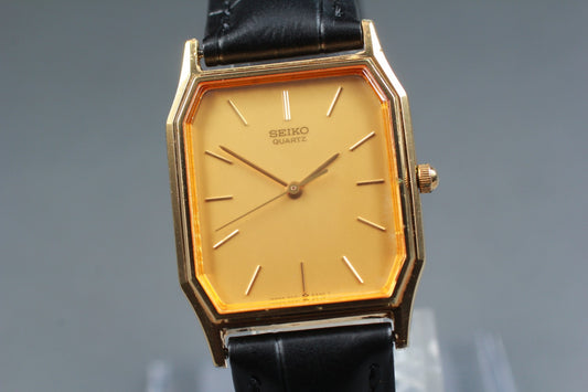 Vtg.1984 [N MINT] SEIKO Chariot 9021-5260 Tank 25.5mm Quartz Men's Watch JAPAN